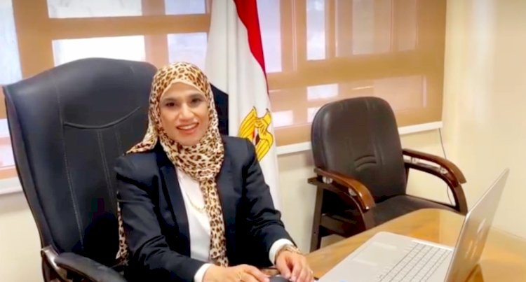 Mona Nasr, Dean of Thebes Higher Computer Institute, addressed the students at the beginning of the second semester